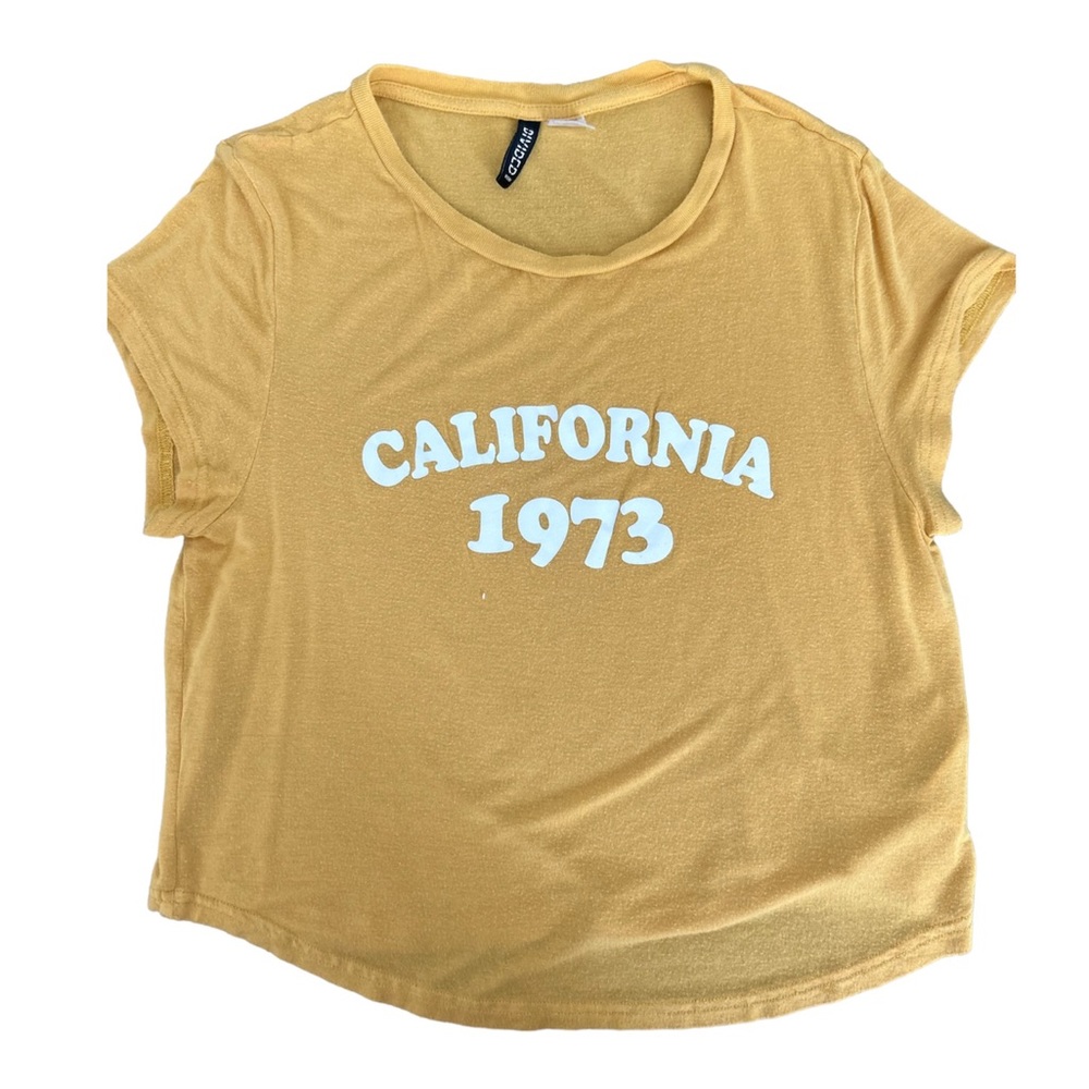California T-Shirt Size M